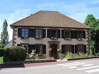 Mairie de Lachapelle sous Chaux 2009